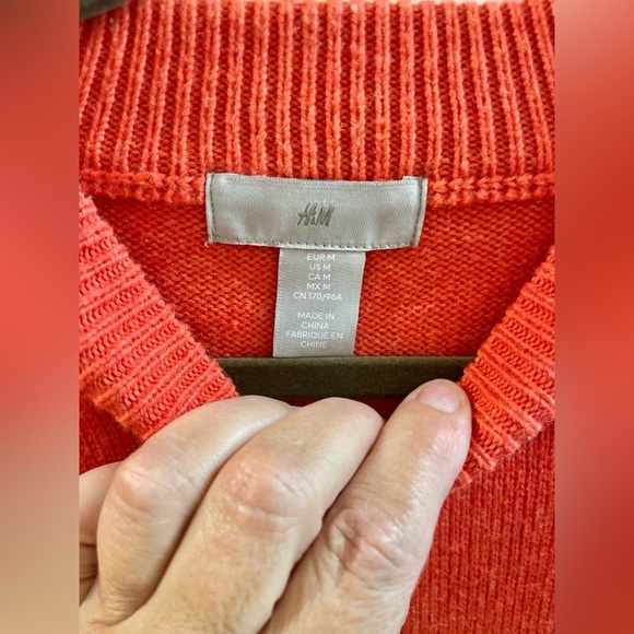 H&M Crew Neck Knitted Sweater Orange Sz M - Picture 2 of 6